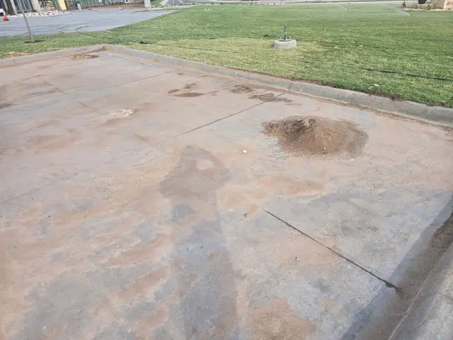 The same dirt pile from the other side