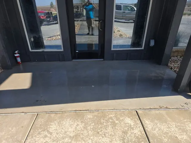 Clean entrance walk